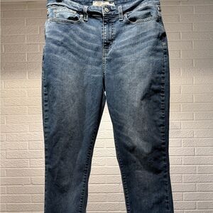 Levi Strauss Signature Mid Rise Skinny Jeans